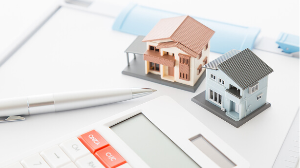 家を建てる費用はいくらかかる？総額の相場・内訳・見落としがちな費用とは