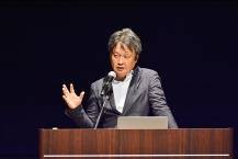 深澤直人氏による特別講演